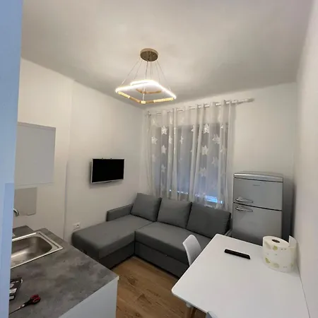 E&b Cosy 2 Apartment Tirana