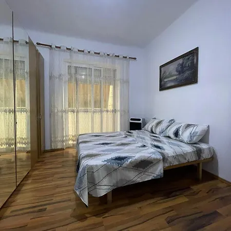 E&b Cosy 2 * Tirana